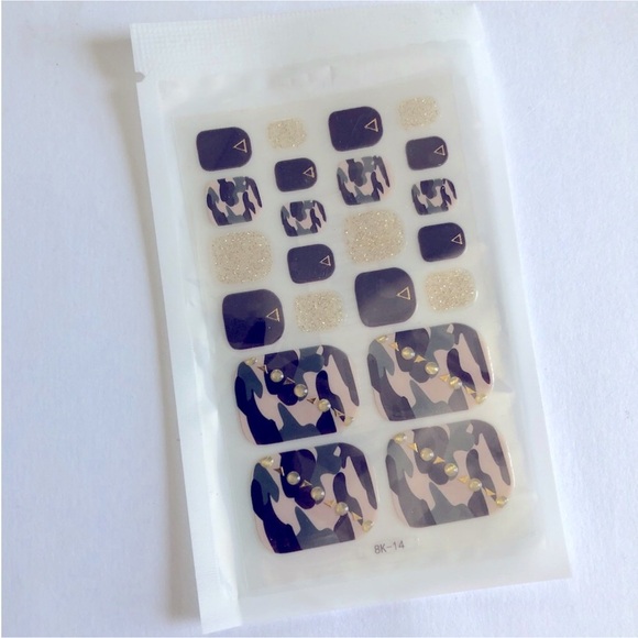 🛍️$5 Add-on🛍️ Camouflage nail stickers - Picture 3 of 4